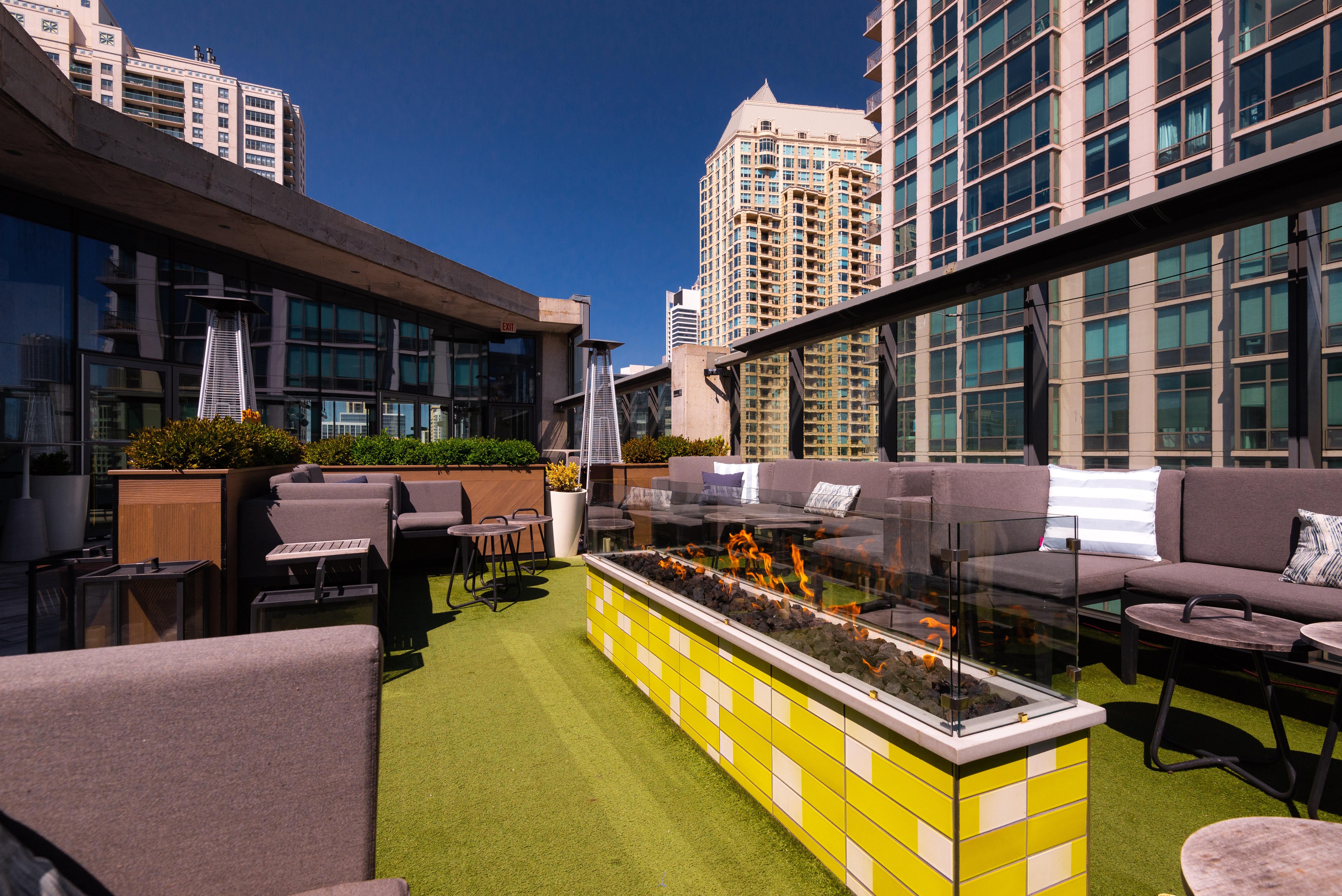 Eurostars Magnificent Mile Hotel Chicago Exterior photo